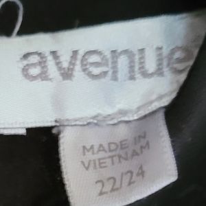 Avenue size 22/24 Pants Suit